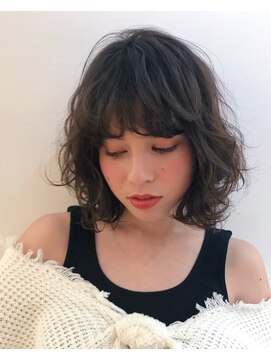 グッデイ ヘアー(GOOD DAY HAIR) 【くびれセミディデザインカラー丸みショート無造作カール】