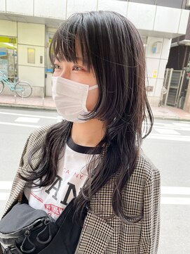 シイカ(sika.) 垢抜け度no1.ロングウルフヘア