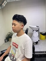 メリケンバーバーショップ フクオカ(MERICAN BARBERSHOP FUK)&nbsp;フェードかきあげパーマスパイラル