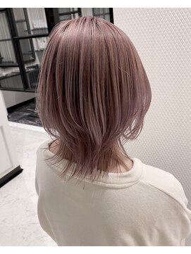 サロンドフィール 永山店(Salon de feel) #ミディアム#ダブルカラー#モカベージュ#ウルフカット#外ハネ