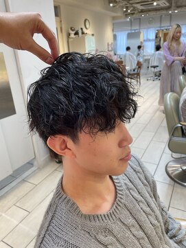 テトラ バイ ネオリーブ 横浜西口店(tetra by neolive) 横浜★ツイストスパイラルパーマ