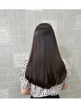 トリエラ 池袋(TRIELA) 内巻きストレートロング