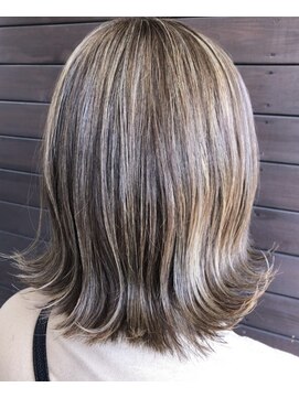 コンフィーヘアバイファースト(COMFY.HAIR by FIRST) 外ハネボブ