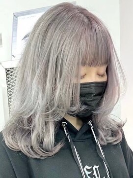 ウィコ 新宿(WICO) グレーカラー[新宿駅/デザインカラー/レイヤーカット]