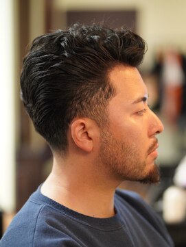 リトルマンバーバーショップ(LITTLEMAN BARBERSHOP) ポンパドールスタイル