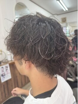 アクール(A COEUR)の写真/シェービングも◎理容師免許を持ったスタイリストが清潔感のあるメンズスタイルを叶えます。