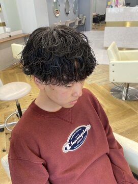 アレス バイ シカ 神戸三宮元町店(ALLES by Cica) 波巻きツイストスパイラルパーマツーブロック刈り上げ