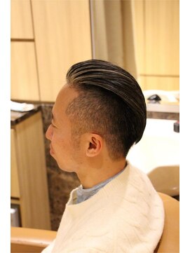 ヘアーモードキクチ 日本橋三越前店 モヒカン