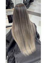 シャラ(Shala)&nbsp;グレイベージュ×バレイヤージュ