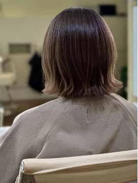 トランクサロンカッパード 大人ぱっつんボブ＋白髪ぼかし＋水素トリートメント