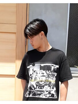 ピーロ(piilo) 夏もさらりと決まる！コンパクトセンターパート◯