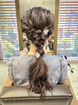 フラココ 荻窪店(hurakoko trico) ローポニー/編み下ろし/ゆるっとヘアアレンジ/和泉美佳/荻窪