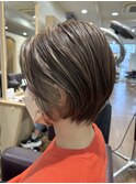 大人ショート×ハイライトカラー