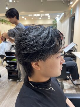 ルースト 渋谷店(ROOST) MEN’S HAIR/波巻ツイストスパイラル/フェザーパーマ/眉毛/渋谷
