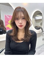 ヘルツ(Hz)&nbsp;くびれミディアムヘア