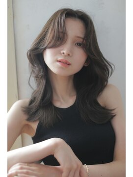 リー 甲子園(Lee) 韓国風レイヤーミディ×センターパート