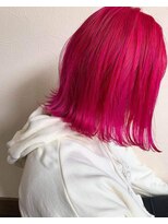 ヘアーデザイン ルシア(Hair Design Lucia)&nbsp;レッドピンク前下がりボブ