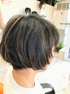 ヘアーアンドビューティー ギブリ(Ghibli) マッシュショート