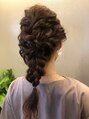 ニューアール(Nr) 編みおろしヘアアレンジ