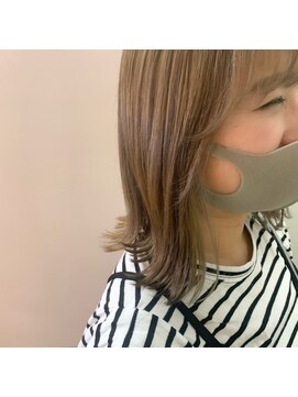 クララ サカエ(CLALA Sakae LA.DONNA group) やわらかベージュ