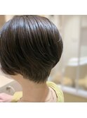 ショートボブ・ショートカット・前下がりショート