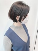 黒髪大人ショートボブセンターパートハンサムショート前髪なし