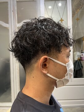 レガーレ(Legare) パーマ風メンズマッシュショートスタイル