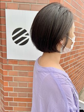 イイナヘアガレージ(117) 【117hairgarage】艶髪_大人シンプルボブ
