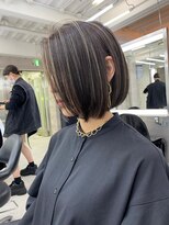 イキ 表参道(iki omotesando)&nbsp;モード/無造作ウェーブ/大人ガーリー[表参道駅]