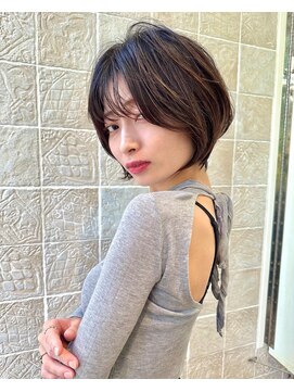 ビュートリアム 南青山(BEAUTRIUM) ふんわりトップ　サイドバング　韓国風ショート　20代30代40代