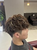 クロス(CROSS)&nbsp;メッシュカラー&スパイラルパーマ