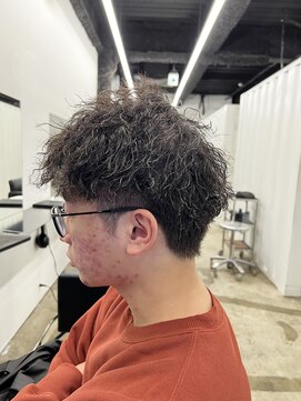 ココ 本八幡(KOKO) ★メンズショート/アップバング/ツーブロック/マッシュ/波巻き