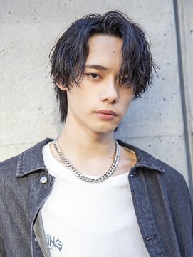 シティ(CITY) 小久保styleフェザーパーマグレーブルーカラー刈り上げショート