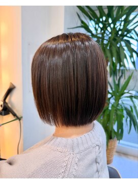 ディール(Deal) 30代40代50代◎軽い質感なのにパサつかない大人ボブ