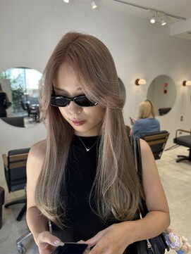 スタン 渋谷(Stam) ブロンドベージュ/ハイトーン/グレージュ/ダブルカラー/渋谷/Y