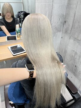 ネウィ 赤羽(newi) ホワイトベージュ