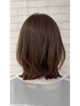 ビス ヘア アンド ビューティー 西新井店(Vis Hair＆Beauty) 10代20代外ハネミディアムボブミルクティブラウン