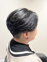 ストフ(stof)&nbsp;センターパート/刈り上げ女子/ツーブロック/黒髪ショート