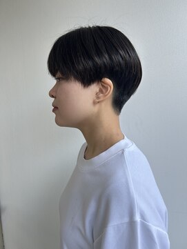 フォークロア 本店(Folk Lore) 柔らかフォルムの刈り上げマッシュ