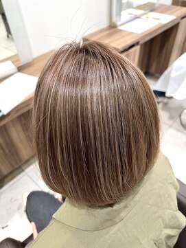 アッシュ 豊田店(Ash) 【細かく沢山】大人ハイライトカラー グレージュ