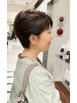 ヘア&エステ ヒロイン 西武池袋店 大人上品おさまりショートミニマムボブスタイルヘア。