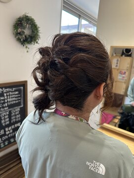 ケイズプラスカラン(HAIR AND MAKEUP K's PLUS calin) アップセット