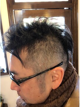 バーバー アカダマ ソフトモヒカン スタイリスト佐々木