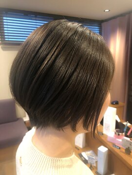 イール(eel) ショートグラデーション