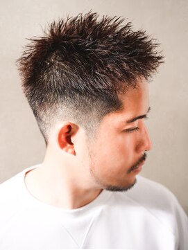 アルファ 新宿(alpha) フェザーパーマ/刈り上げセンターパート/サーフカール[新宿]