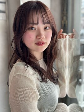 ベレッタ 楠葉店(veretta.) 大人っぽさと可愛らしさを表現した波巻きスタイル/透明感/ツヤ髪