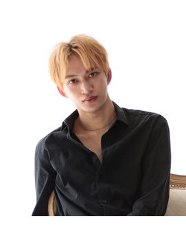 フリーラ 表参道(freera) メンズセンターパートナチュラルスタイル