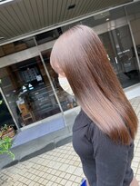 キニ(KINI) 透明感カラー　オリジナルブラウン　艶髪ストレートスタイル