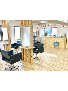 高い技術力を持つスタイリストの丁寧な提案。居心地の良い空間でお気に入りのスタイルが手に入る♪[調布]