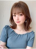 韓国風レイヤー/外ハネくびれ/ミディアムレイヤー/ぱっつん前髪
